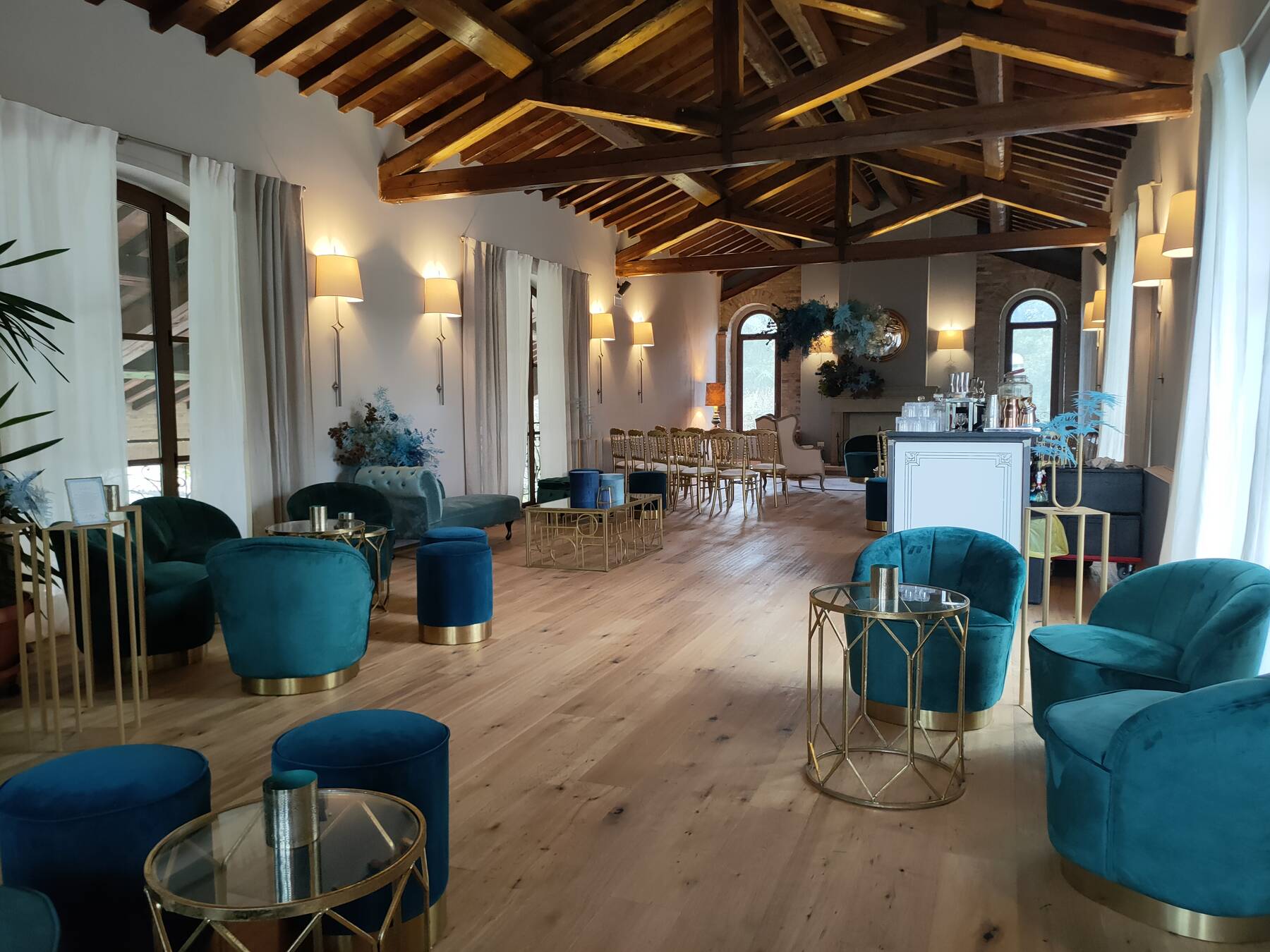 Sala allestita per un evento a Romito